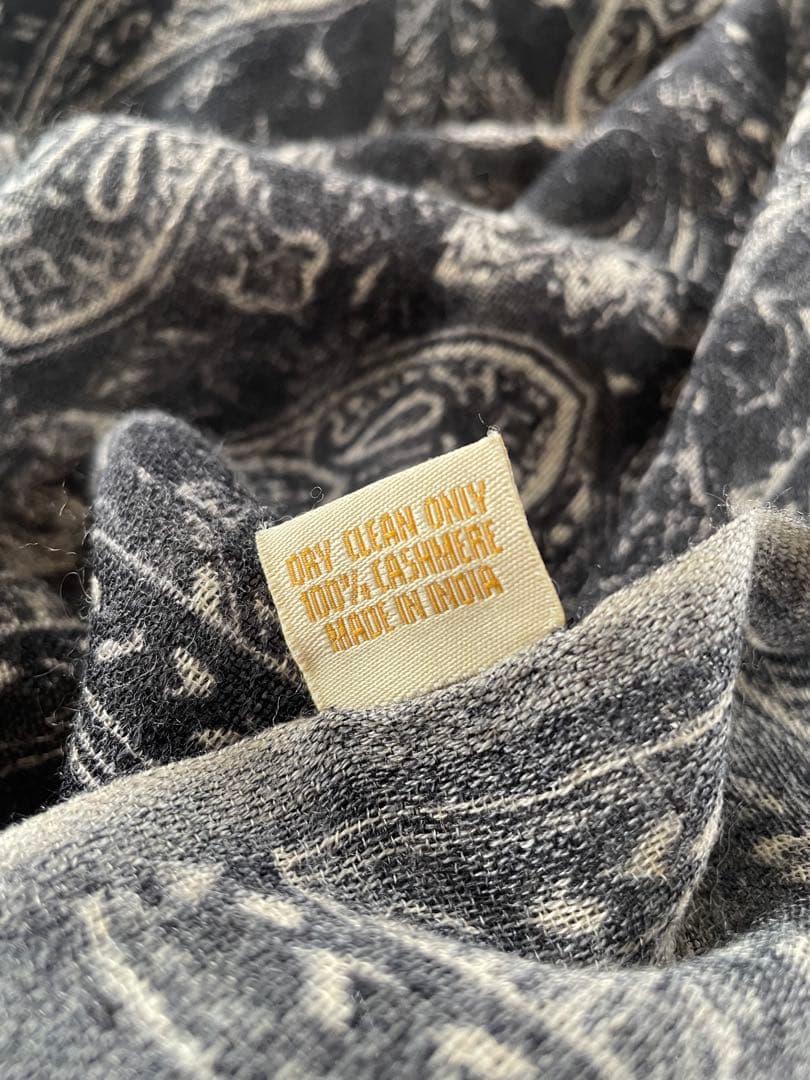 PASHMAショール大判モノトーンペイズリー柄