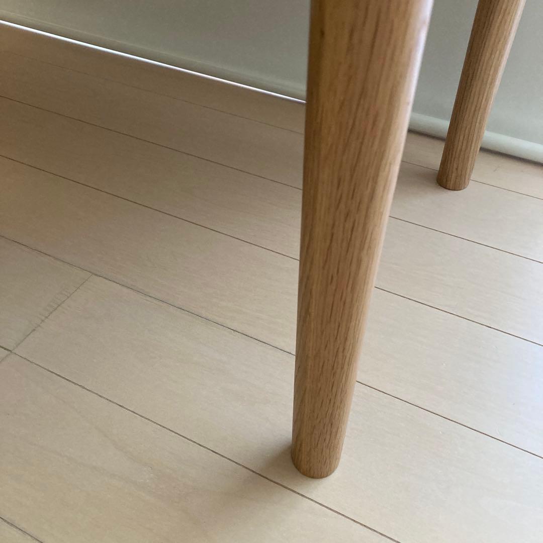 木製スラットデザインテーブル