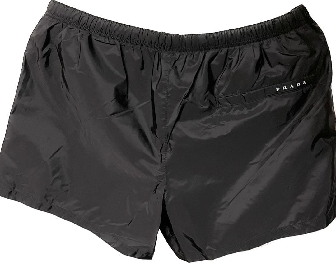 新品PRADAプラダ メンズ水着 スイムウェア 短パン ショーツ ハーフパンツ黒