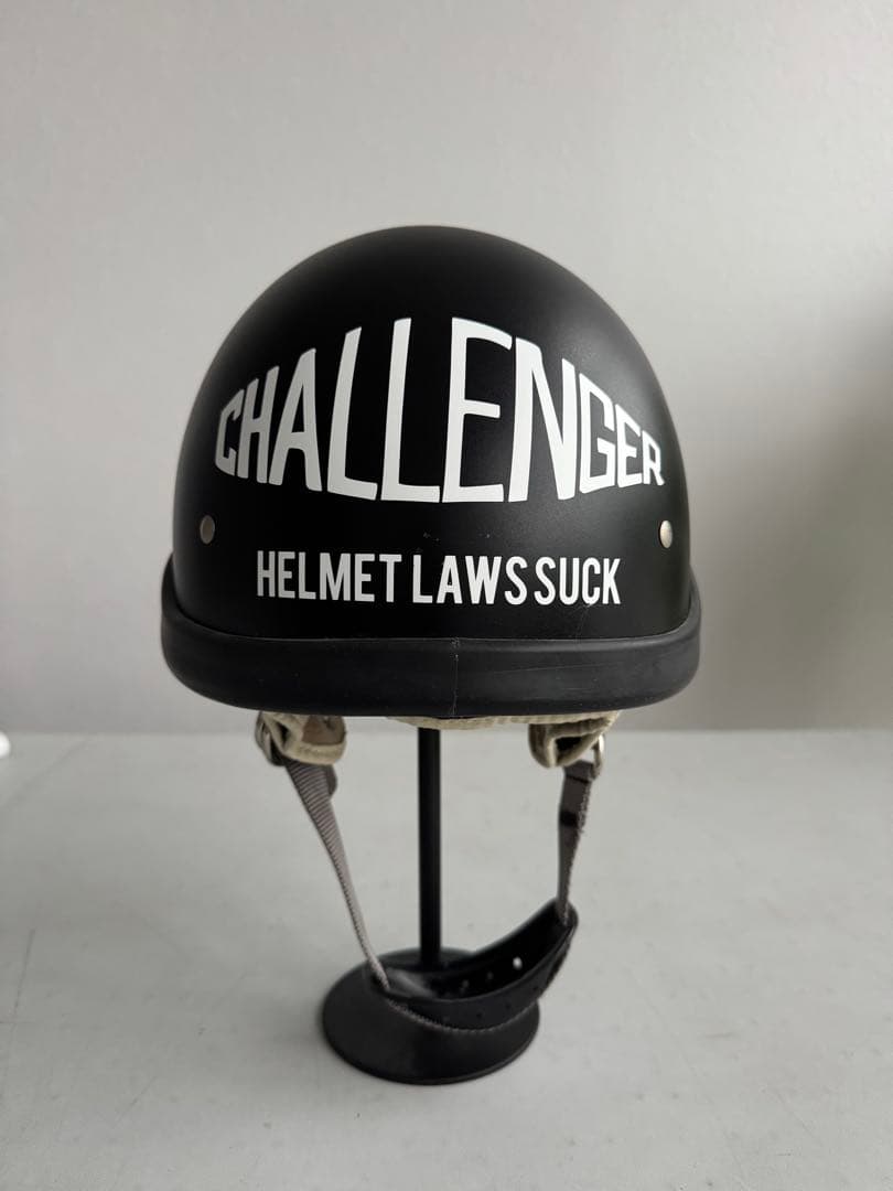 CHALLENGER マットブラック ヘルメット&challengerTシャツ