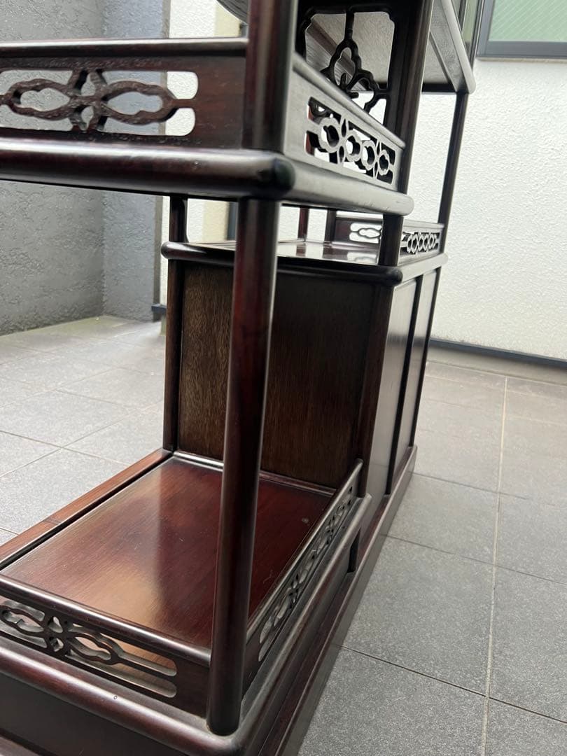 違い棚(高級)　紫檀　松と鶴模様　和家具 茶棚 茶箪笥 唐木　昭和レトロ