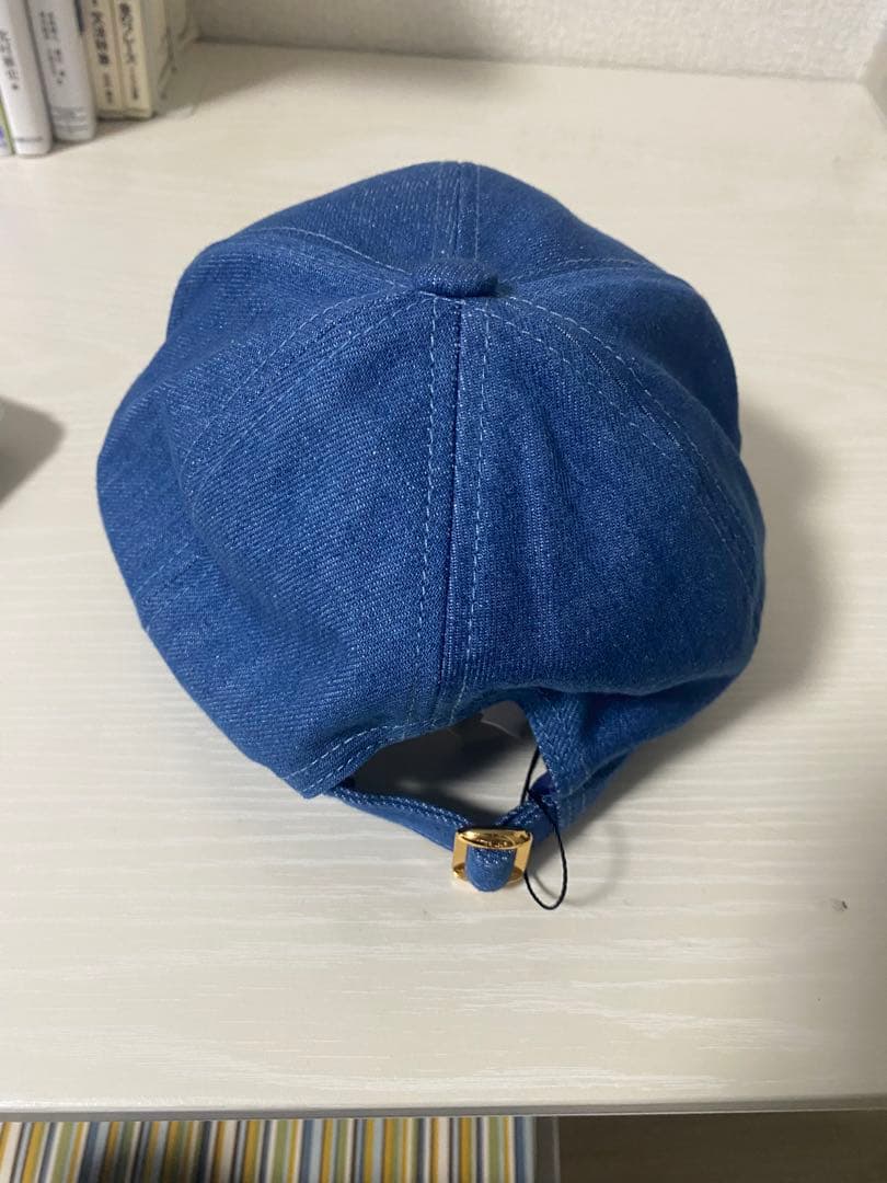 デニム生地の刺繍ロゴベースボールキャップ