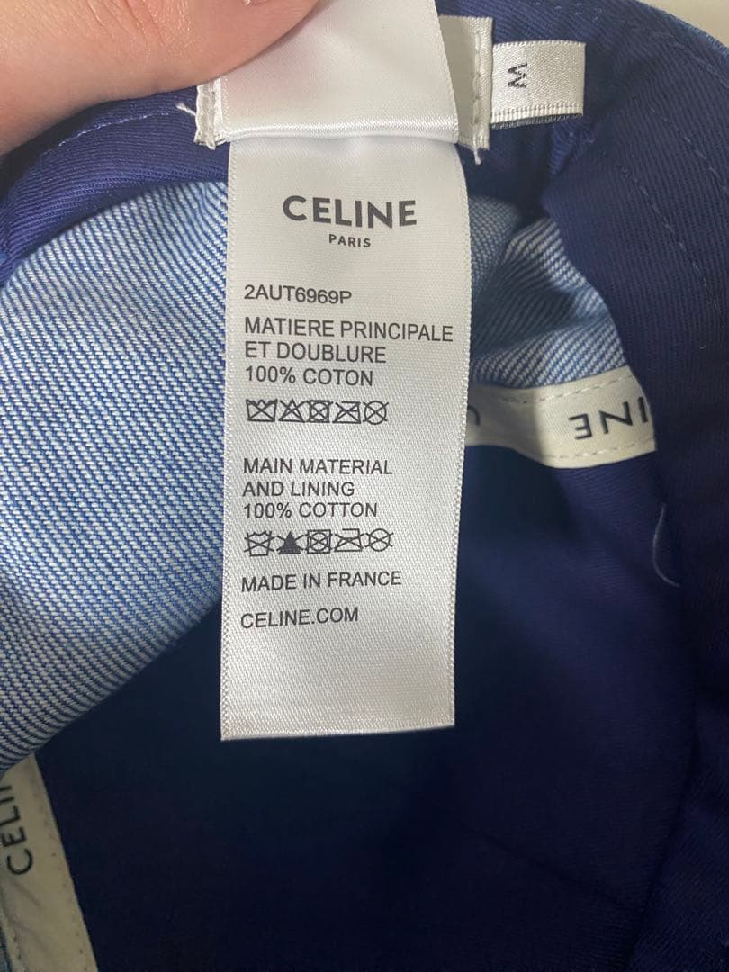 デニム生地の刺繍ロゴベースボールキャップ