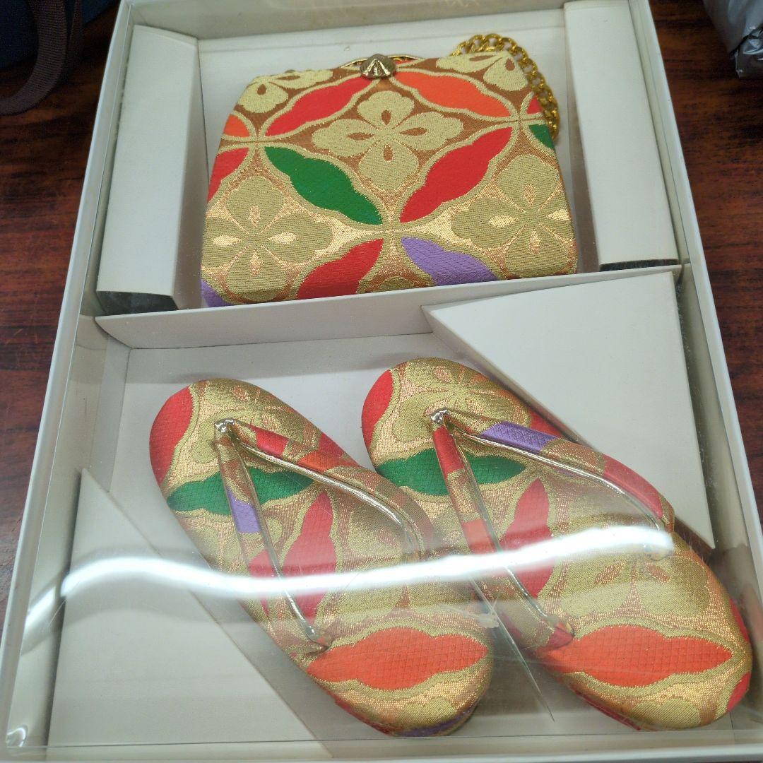 タグ付き　七五三用　バッグと18センチ草履セット　未使用美品　金色