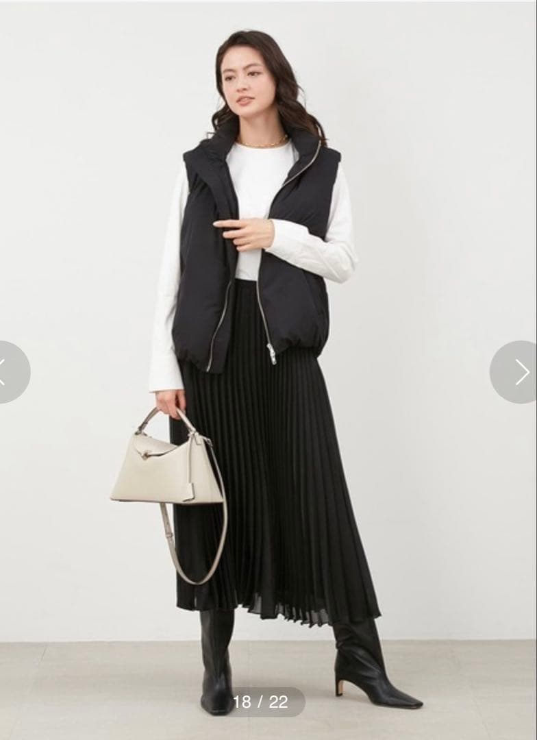 美品！Mila Owen フード付きパテッドフレンチダウンベスト　ブラック