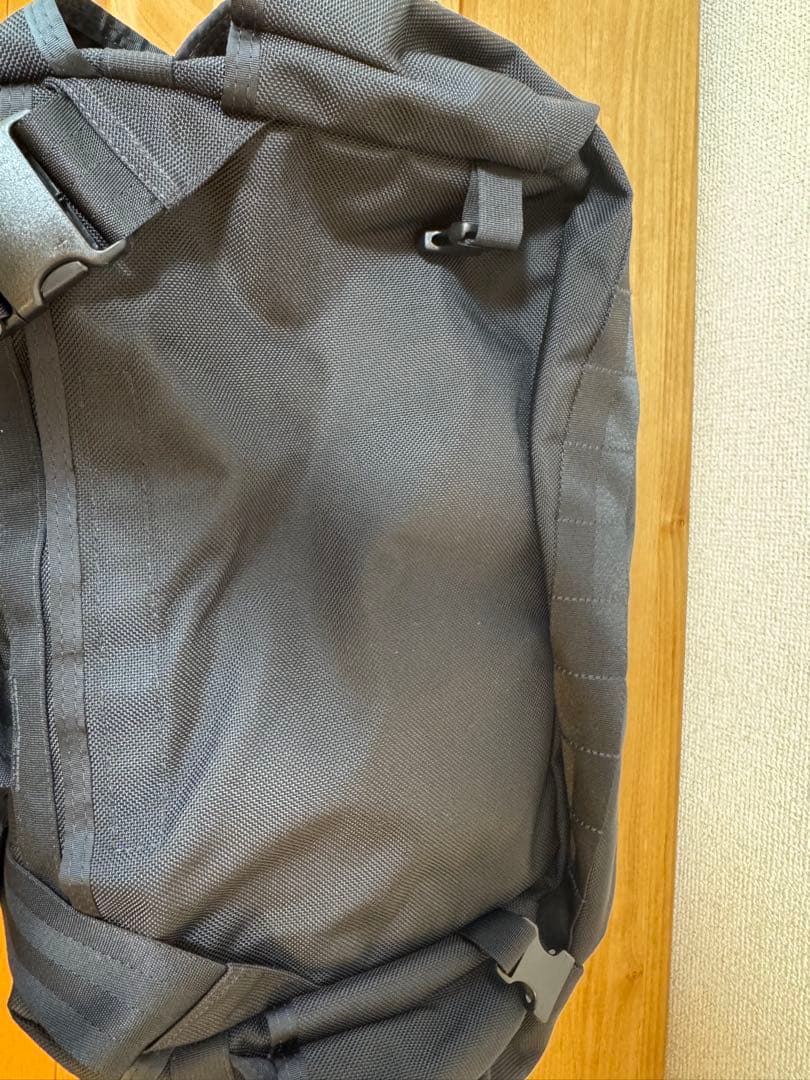 BRIEFING メッセンジャーバッグ ブラック ランス2