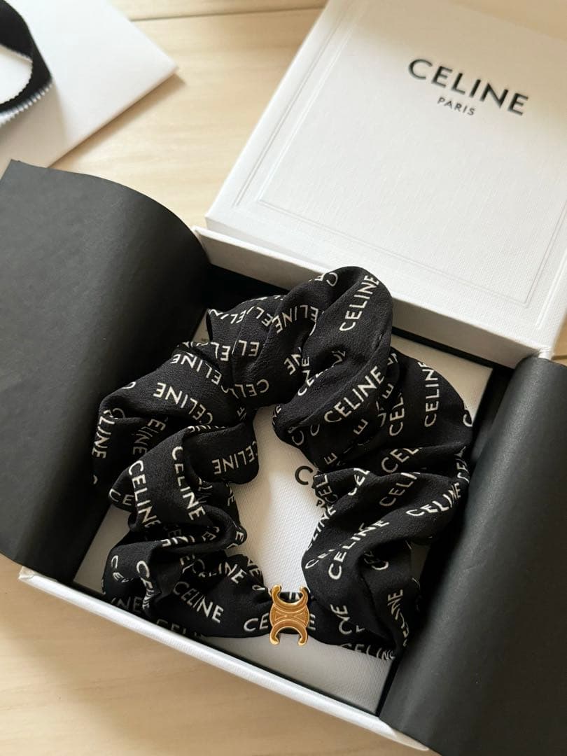 CELINE レイユール シュシュ　ロゴ入り　セリーヌ　ヘアゴム