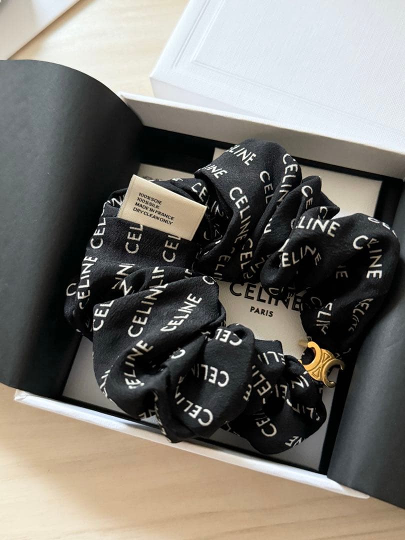 CELINE レイユール シュシュ　ロゴ入り　セリーヌ　ヘアゴム