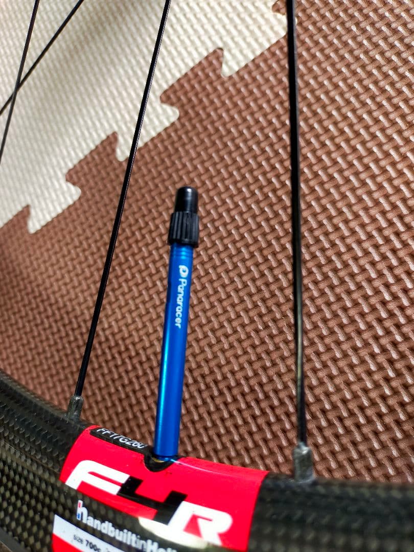 ファストフォワード FFWD F4R カーボンホイールセット タイヤ２本付