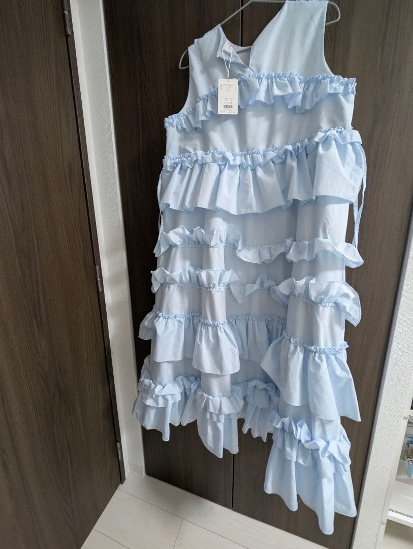 新品タグ有 merry jenny フリルティアードワンピース