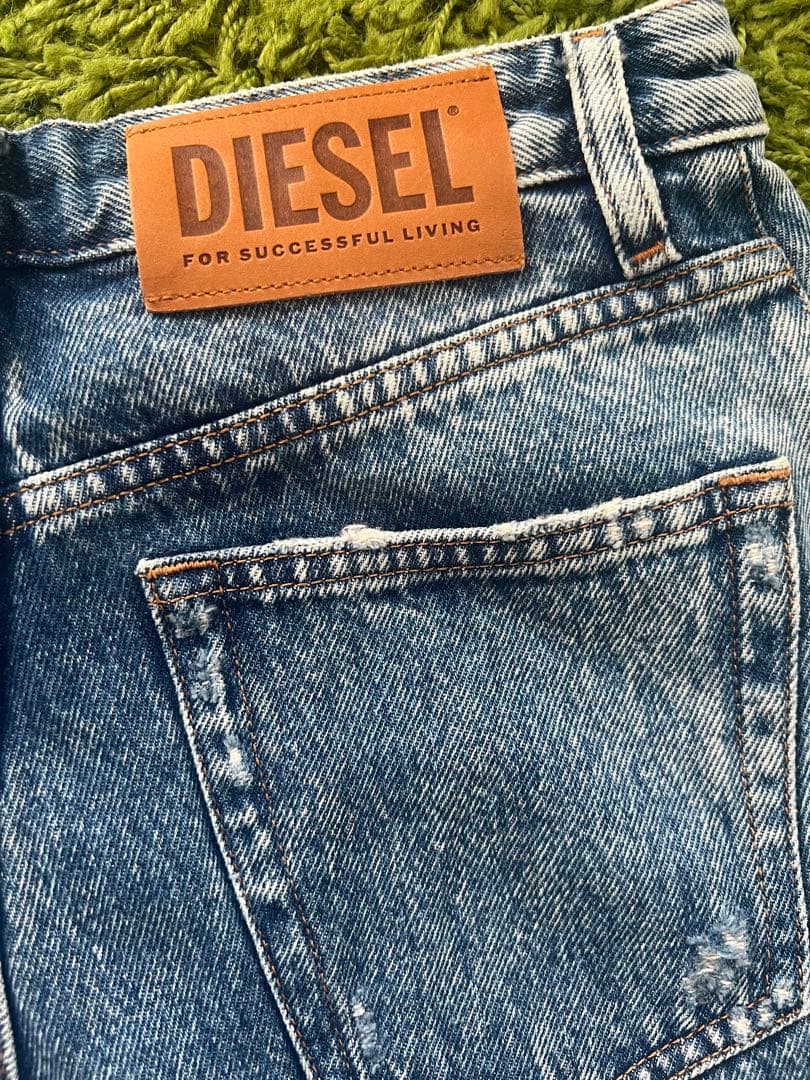 パンツ DIESEL D-SPRITZZ Wide Boot Cut Denim