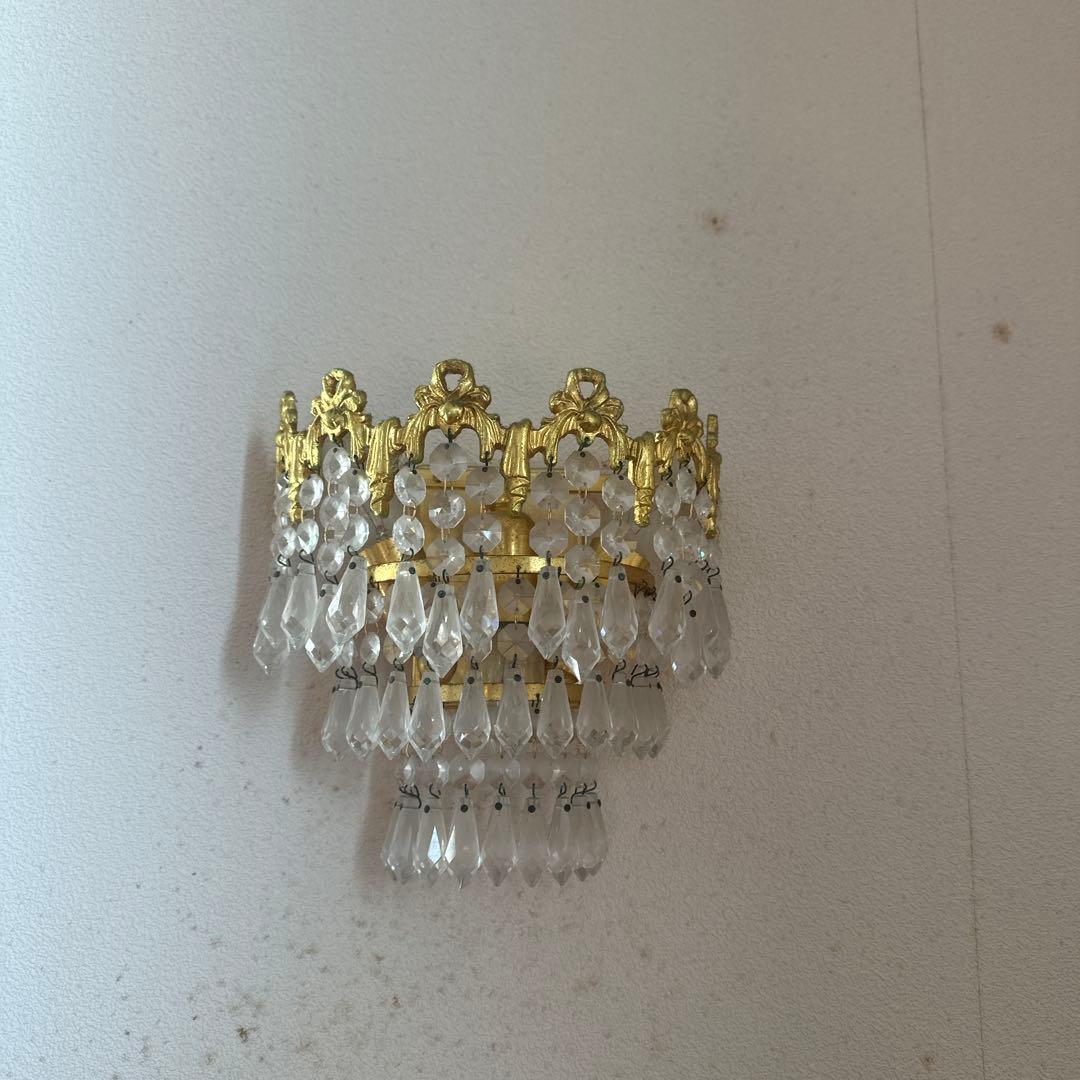 クリスタル装飾のシャンデリア