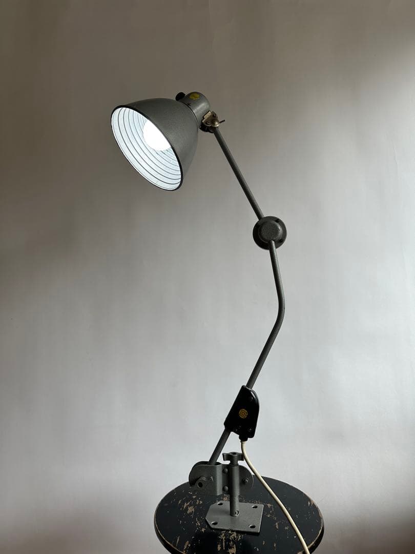 バウハウス50‘s industrial table rampアーム式照明ドイツ