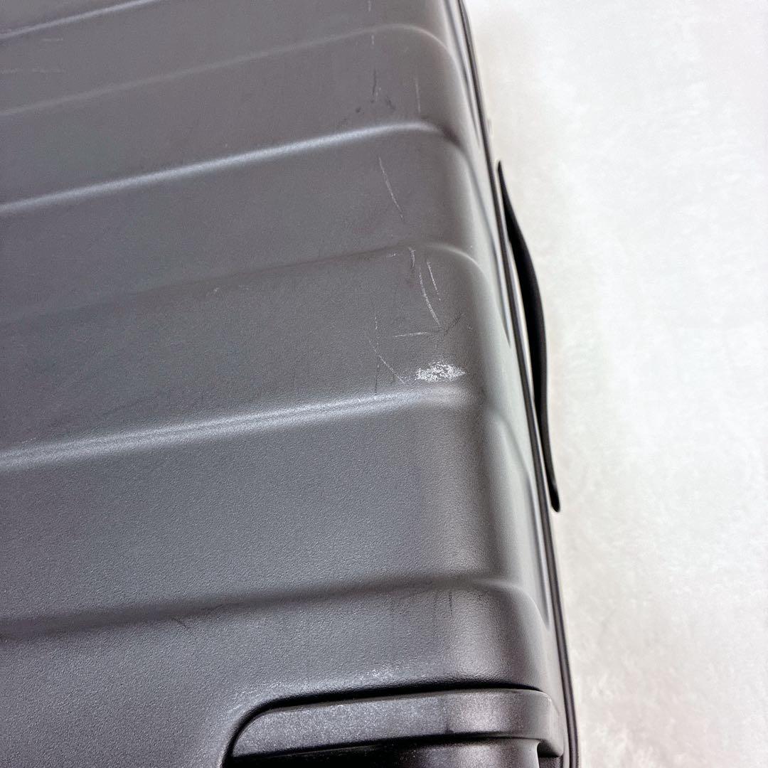 無印良品 スーツケース ブラック　4輪　ハードケース 36リットル