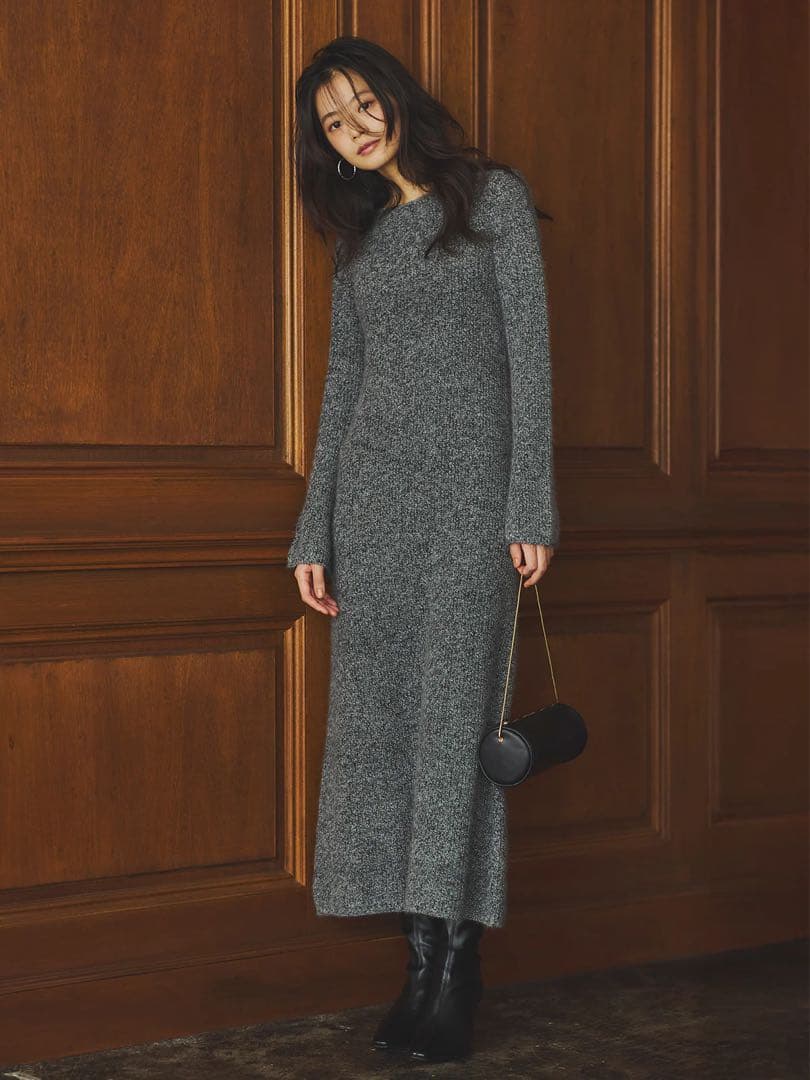 anuans バックオープンレイヤーニットワンピース