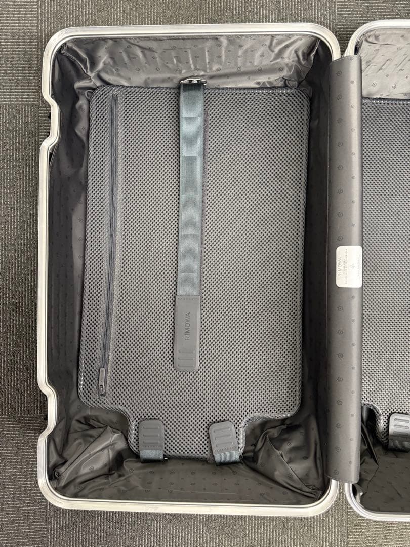 RIMOWAリモワオリジナルトランクS66リットル