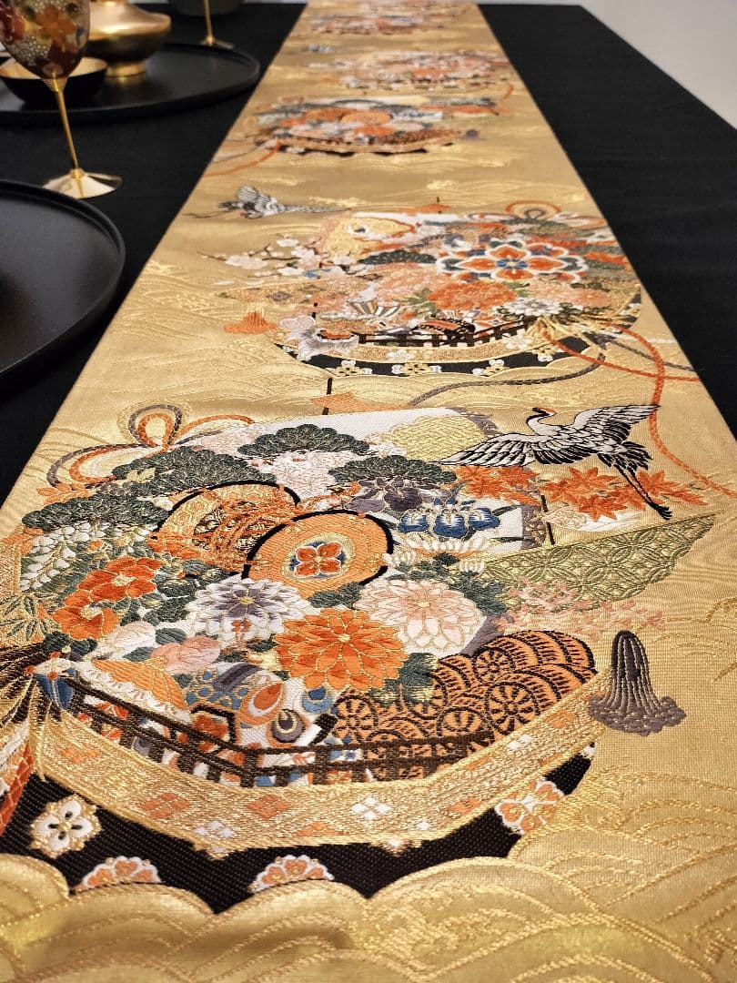 ローズピンクA666★逸品‼️本金箔‼️宝船‼️テーブルランナー2m7cm