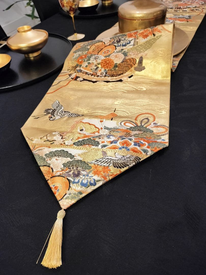 ローズピンクA666★逸品‼️本金箔‼️宝船‼️テーブルランナー2m7cm