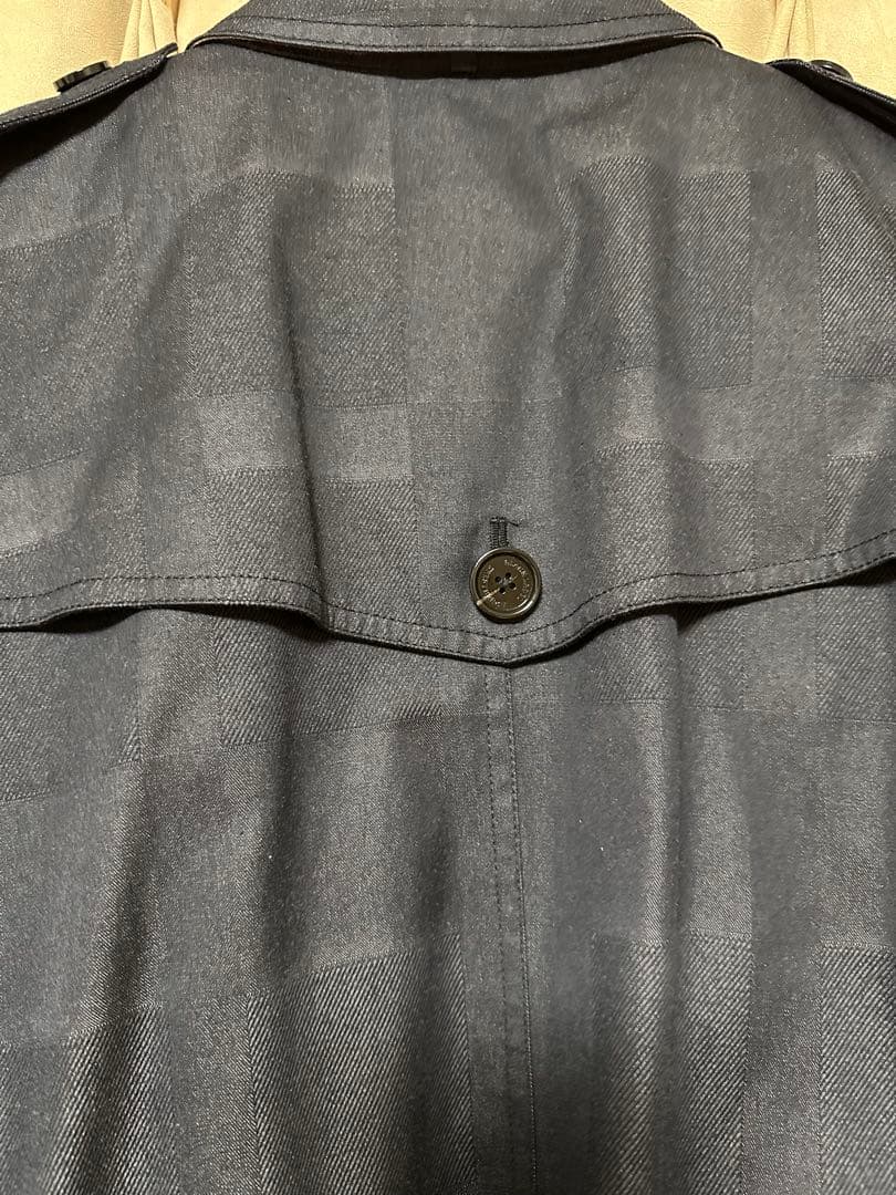 新品未使用タグ付きブラックレーベルクレストブリッジトレンチコートライナー付きＬ