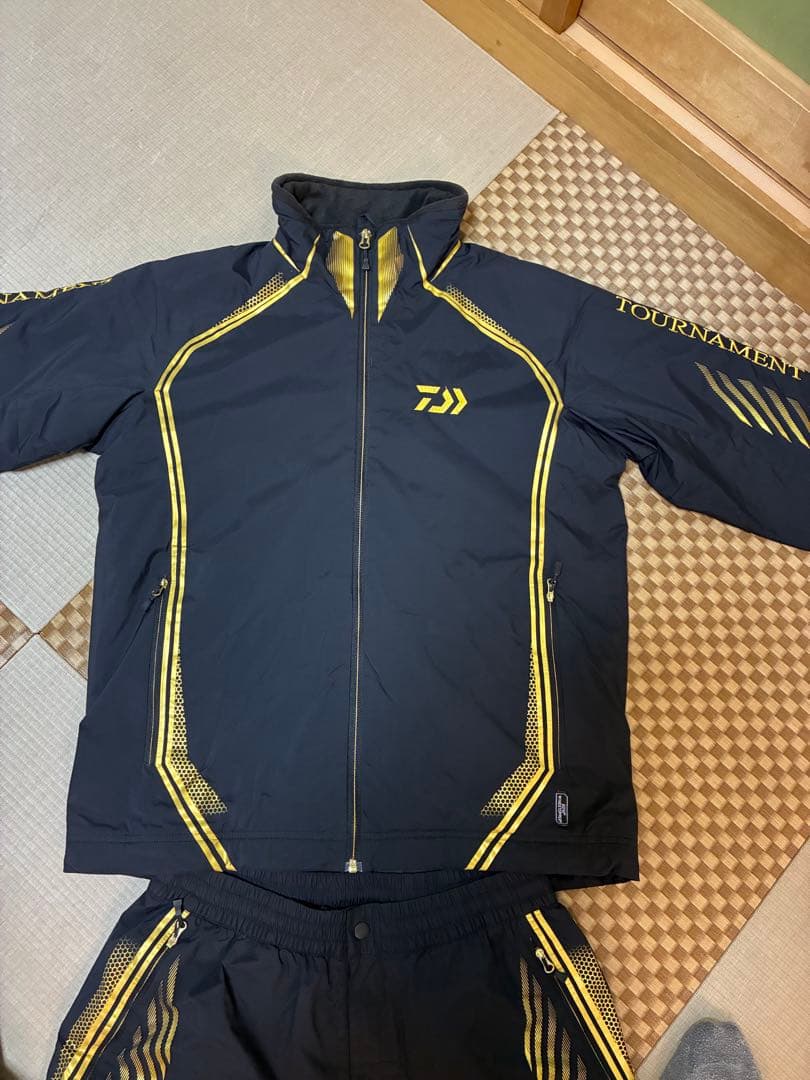 ダイワトーナメントウィンドストッパー(R)ミドルスーツ防寒着