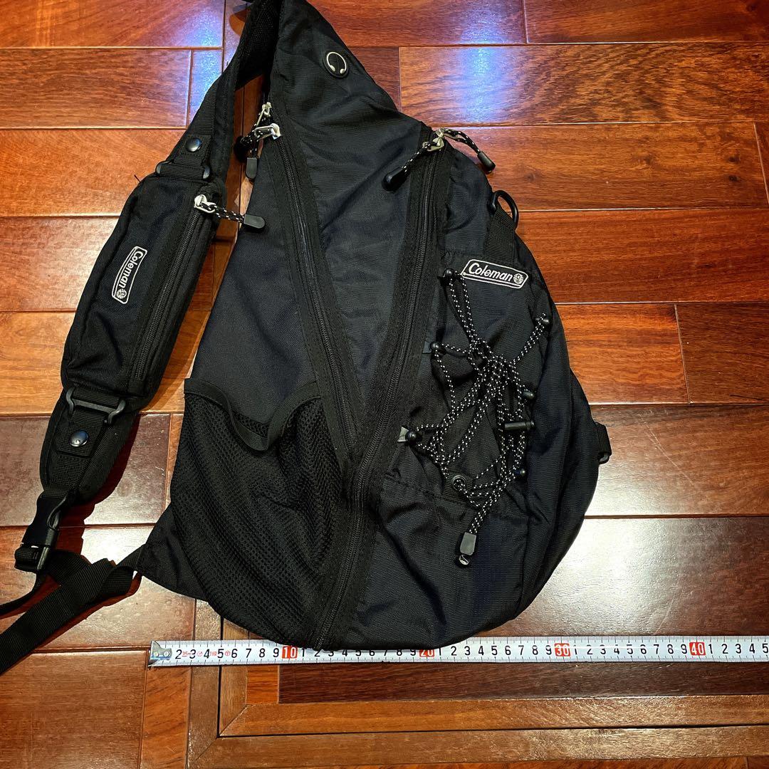 Coleman ワンショルダー ブラック y2k ナイロン コールマン 黒 刺繍