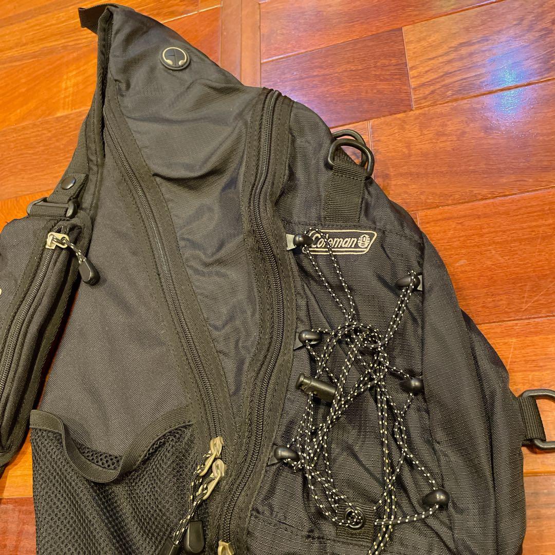 Coleman ワンショルダー ブラック y2k ナイロン コールマン 黒 刺繍