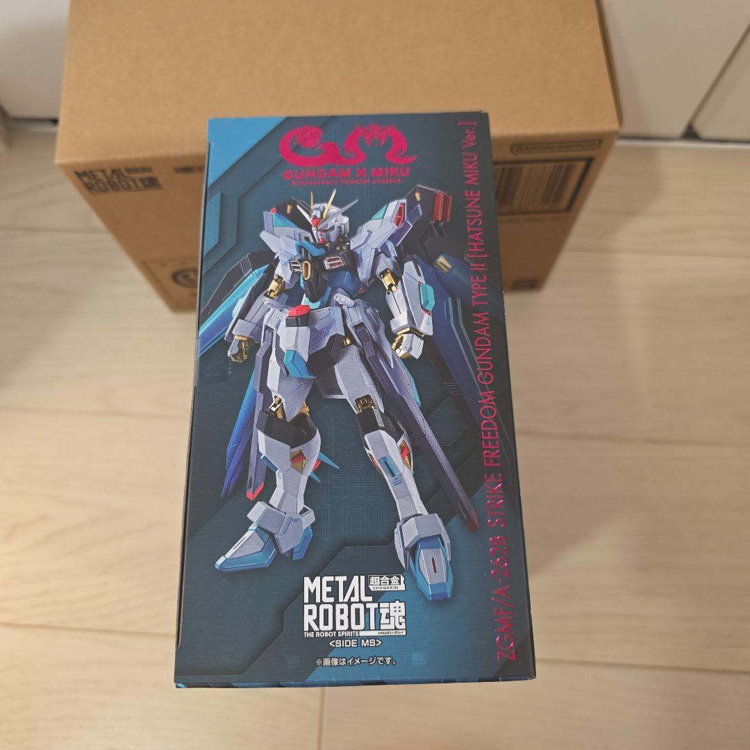 L ROBOT魂 ストライクフリーダムガンダム弐式 初音ミク Ver.