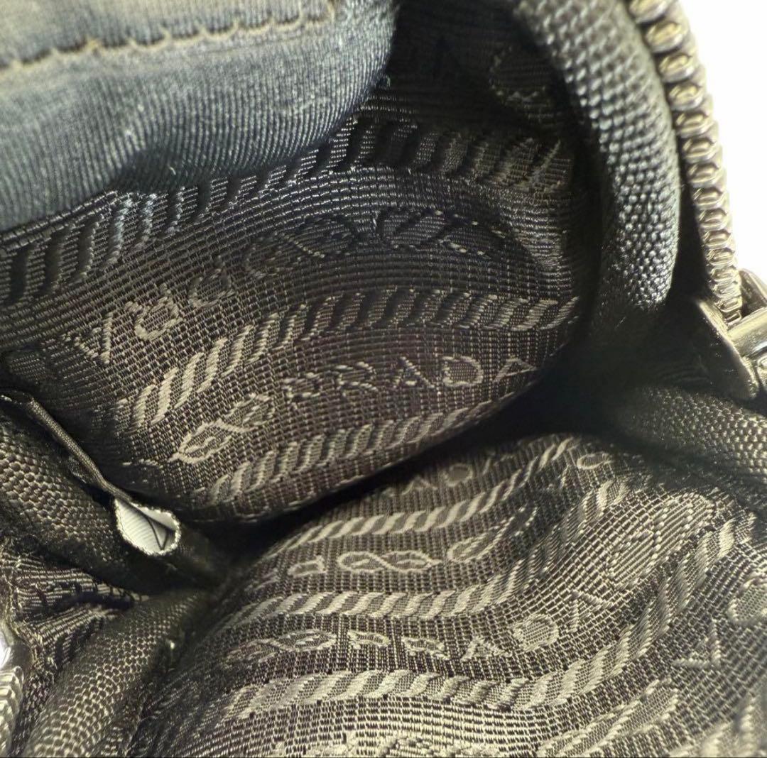 極美品 プラダ ショルダーバッグ クロスボディ リナイロン ブラック 三角ロゴ