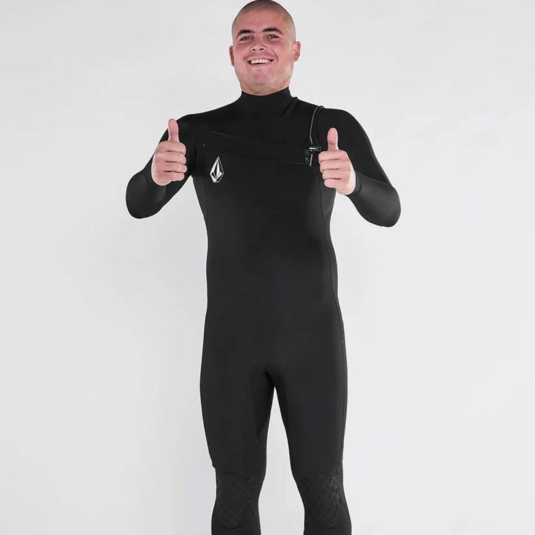 【新品未使用 50%↑OFF】Volcom ウエットスーツ フルスーツ ボルコム