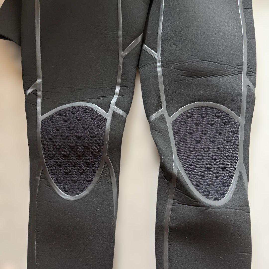 【新品未使用 50%↑OFF】Volcom ウエットスーツ フルスーツ ボルコム