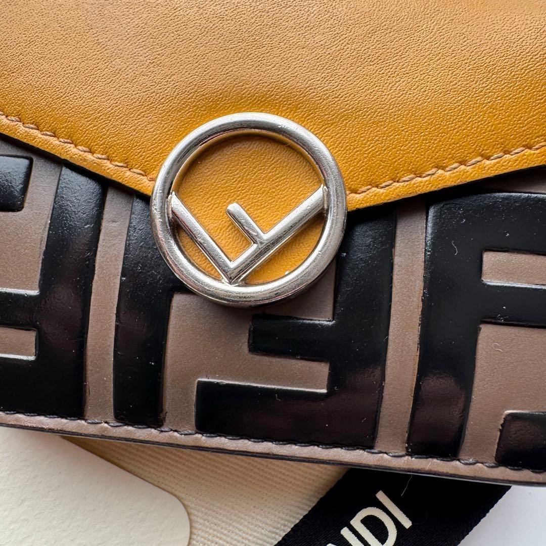 【美品】 131 FENDI フェンディ 3つ折り財布