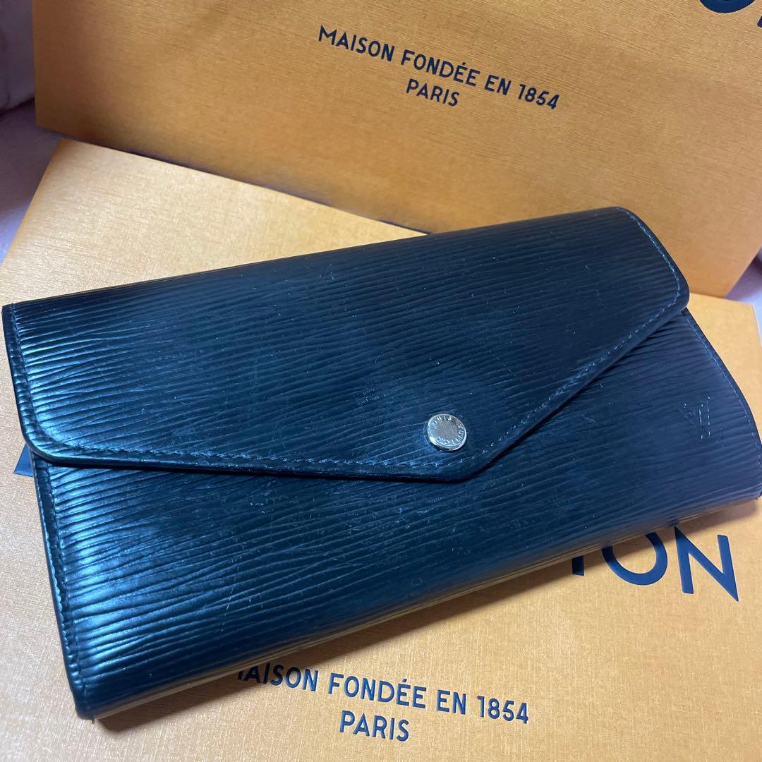 で*ん様 ❤️Louis Vuitton❤️ エピレザー ブラック ロングウォレ