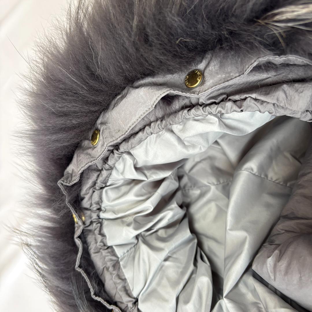 美品 タトラス ダウンベスト お洒落 上品コーデ ナイロン グレー 2