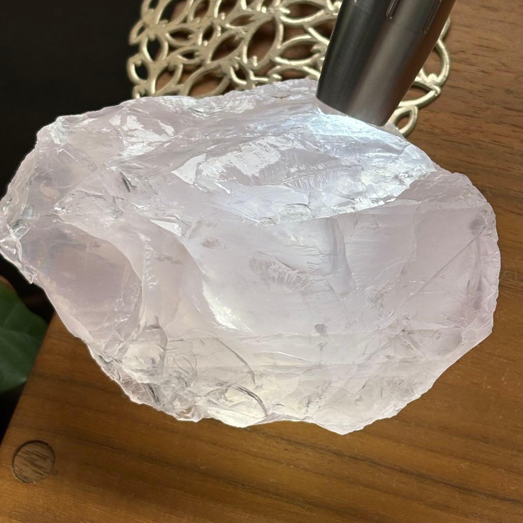 天然石 マダガスカル産のローズクォーツ原石943g