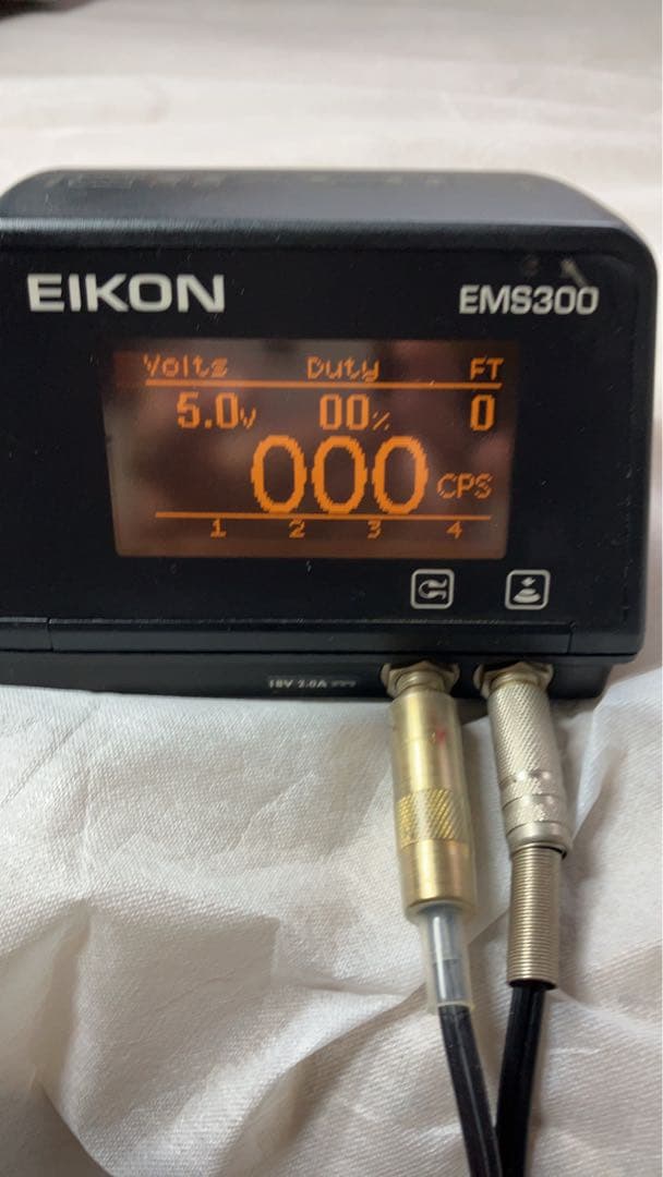 タトゥーパワーサプライE I K O N