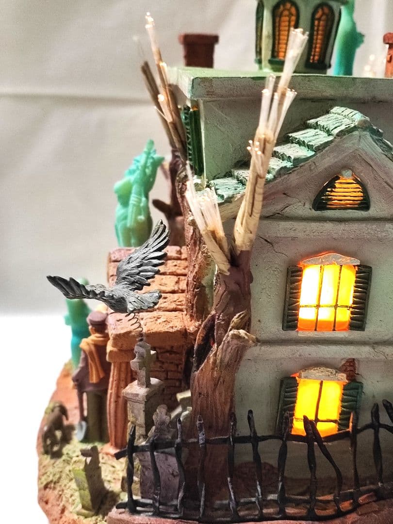 ホーンテッドマンション・ライトアップハウス フィギュア