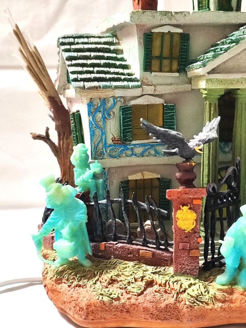 ホーンテッドマンション・ライトアップハウス フィギュア