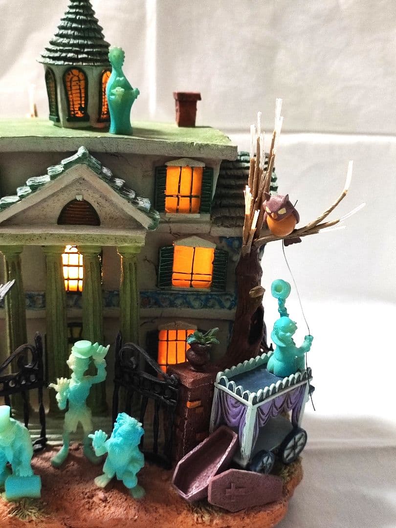 ホーンテッドマンション・ライトアップハウス フィギュア