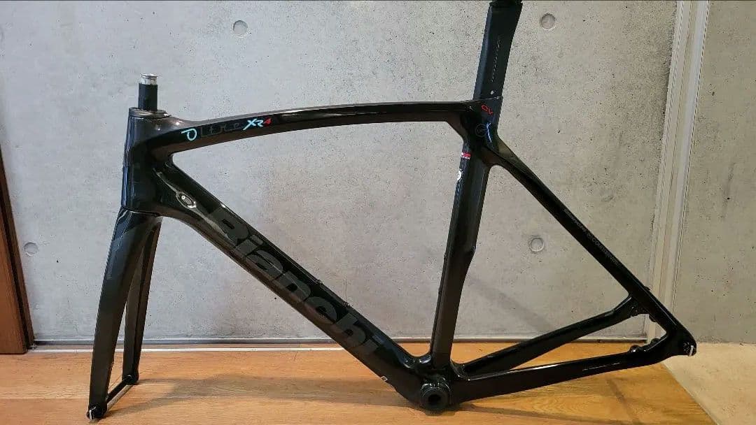【最終値引】Bianchi OLTRE XR4 DISK 2020Size57