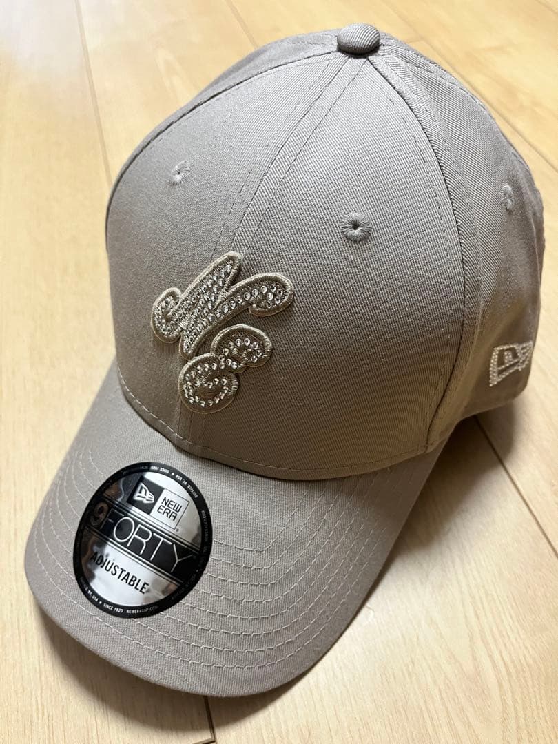 新品　ニューエラ　NEW ERA ベージュ 調整可能 ラインストーンキャップ