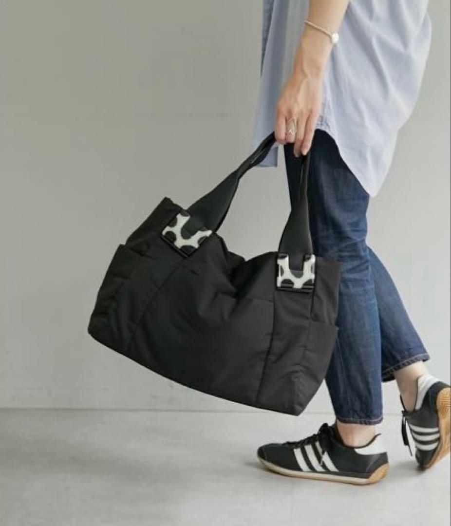 イアパピヨネ ショルダー付き 樹脂パーツトートバッグ ダルメシアン柄 M 黒