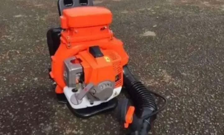 エンジンブロワー 新品 超最強63.3cc 2サイクル 落ち葉 ハイパワー大容量