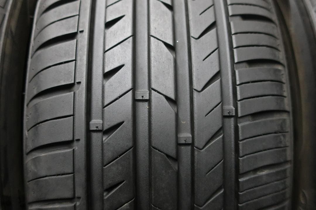 hirohiro12様送料込　ラウフェン　FIT　as-01　215/50R17