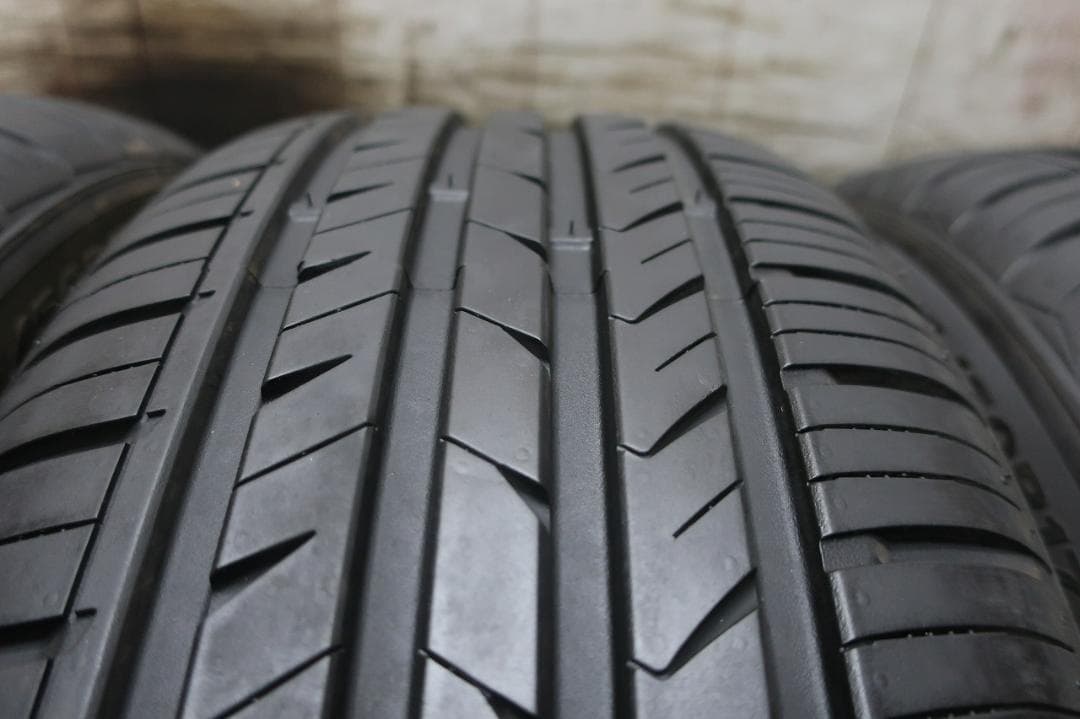 hirohiro12様送料込　ラウフェン　FIT　as-01　215/50R17