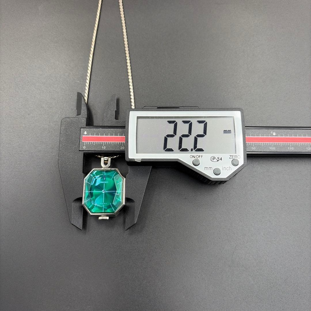 SEIKO 手巻き ペンダントウォッチ 11-3710 裏スケ 多面カットガラス