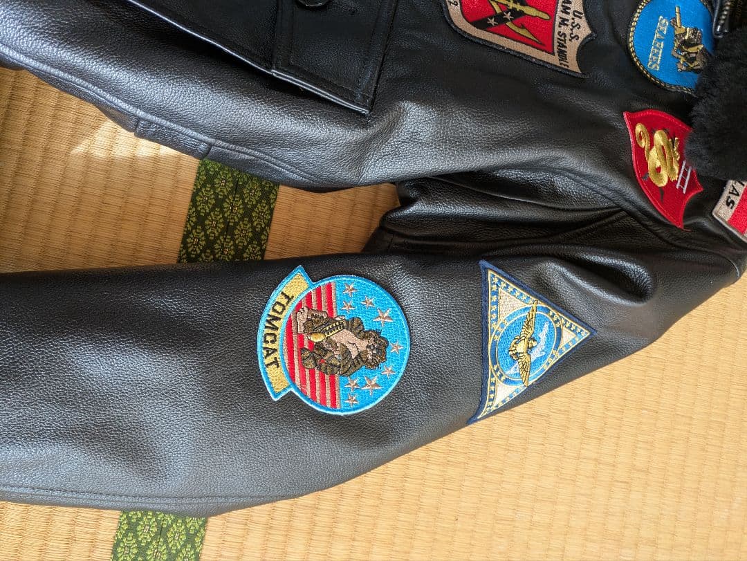 TOPGUN 黒 レザー ジャケット ファー付き 軍用パッチ G-1