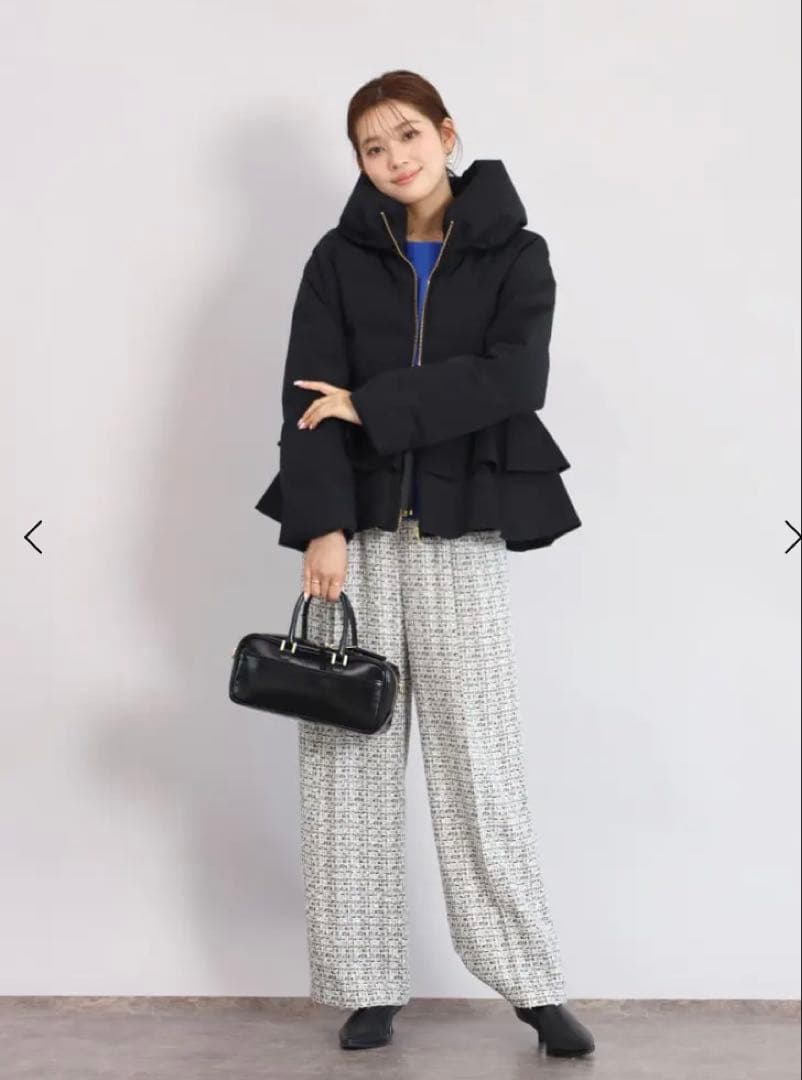 り*中様 フェンネル　フリルペプラムダウンコート　ブラック