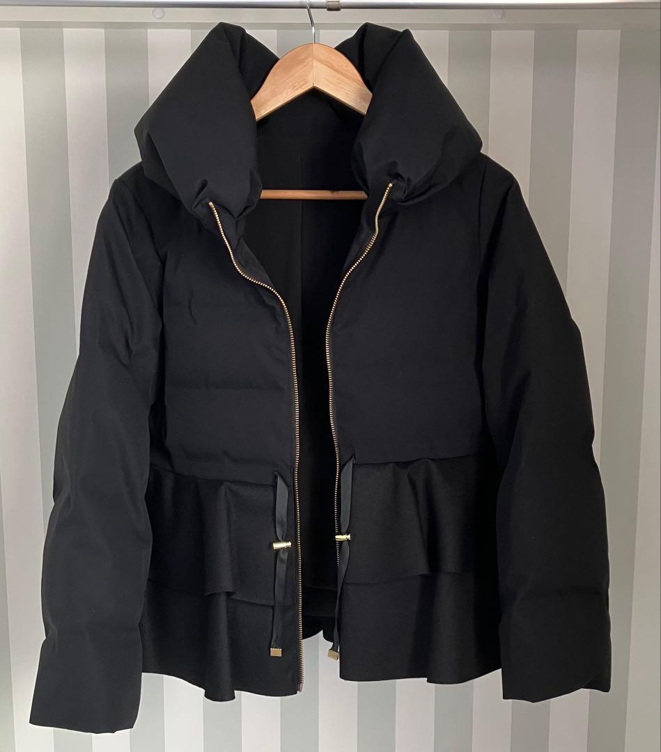 り*中様 フェンネル　フリルペプラムダウンコート　ブラック