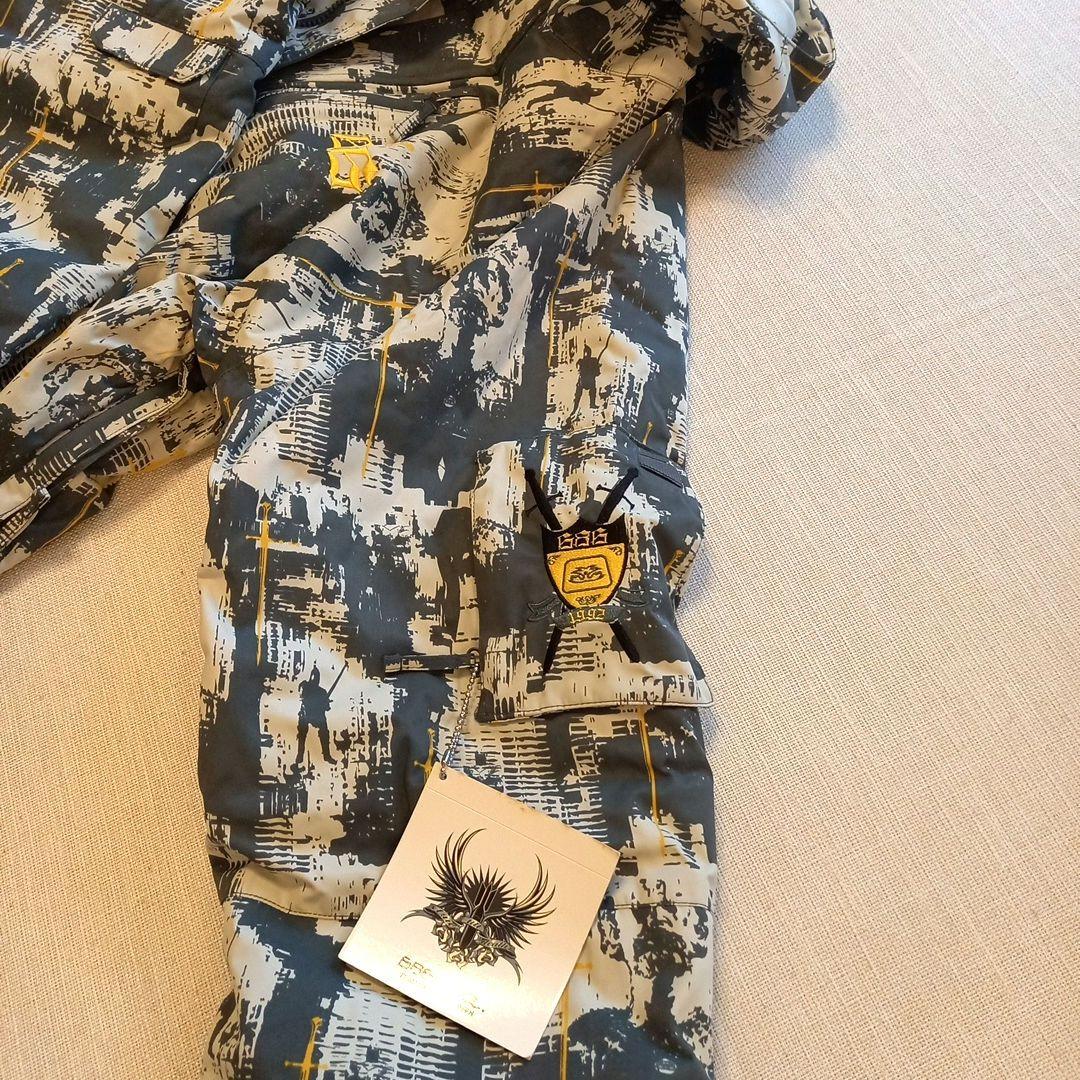 686 ACE KINGS スノーボードウェア Lサイズ　アクセ付き【新古】