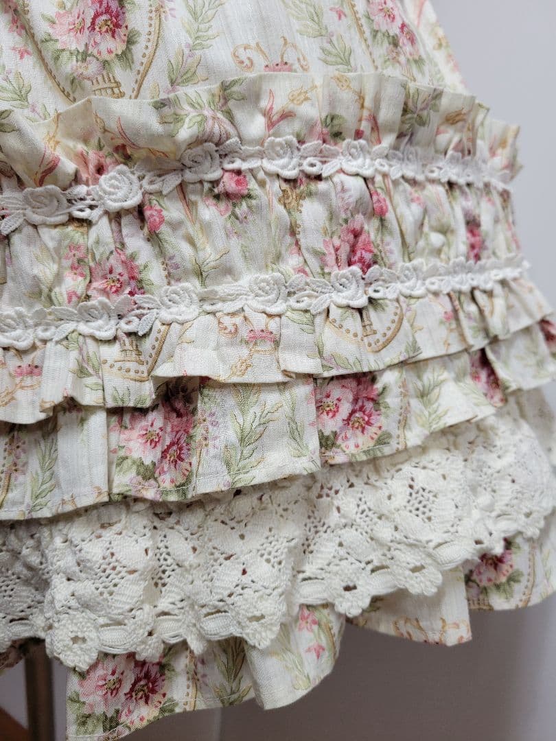 2006【BABY, THE STARS SHINE BRIGHT】花柄スカート